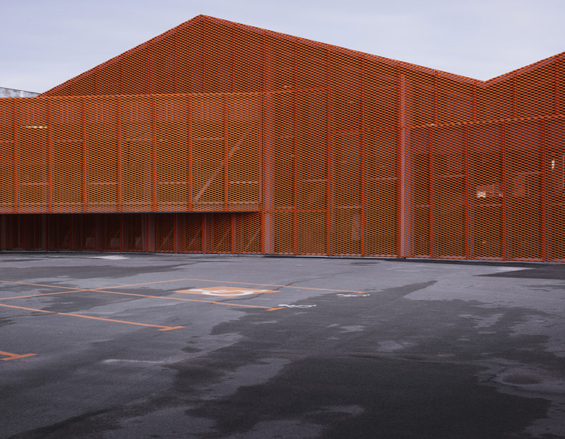 Adaptacja budynku fabrycznego : Skate Park, Francja