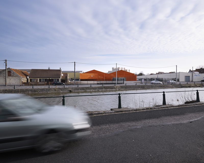 Adaptacja budynku fabrycznego : Skate Park, Francja