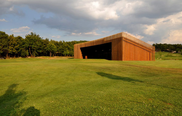 Budynek drewniany : Isernia Golf Club 