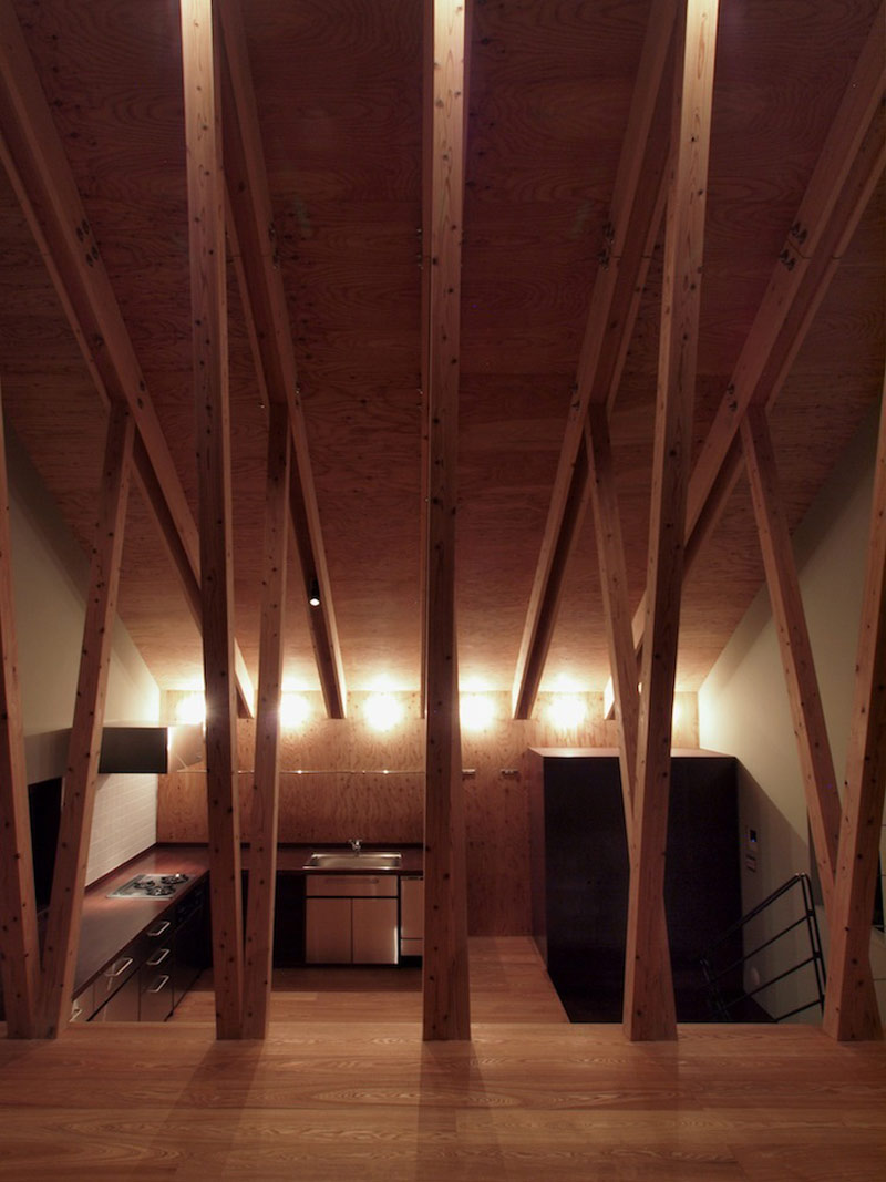 Architektura Japonii : otwarte poddasze w domu jednorodzinnym