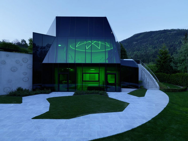 Budynek konferencyjny w Dolomitach : MHM Architects, Austria