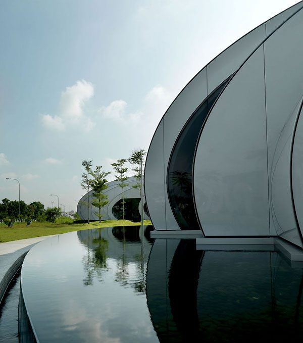 Nietypowy Kształt pawilonu Pod w Malezji : Studio Nicoletti Associati
