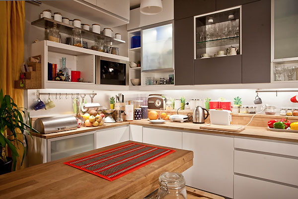 Polakowie i Polacy, czyli meble w kuchni na planie serialu „Ja to mam szczęście!” : IKEA