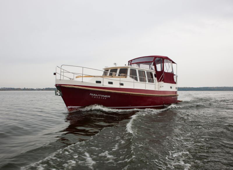 Nautiner 40 Aft Cabin – przestronność i luksus na Mazurach