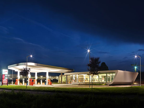 Stacja paliw też może być wyjątkowa : Damilano Studio Architects