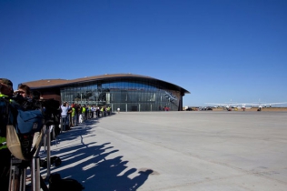 Projekt portu lotniczego : Foster + Partners