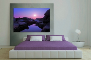 Sypialnia zaprasza do relaksu w kolorach purpury