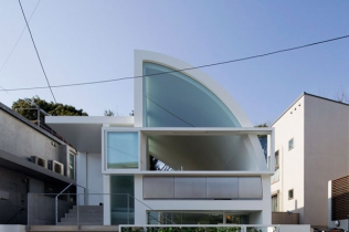 Nietypowa bryła budynku : dom jednorodzinny w Tokio 