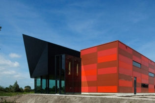 Nowoczesny budynek boat house w Holandii