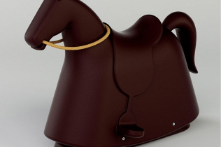 Design dla dzieci : nie taki już tradycyjny koń na biegunach?