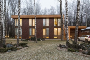 Dom w środku lasu - okolice Moskwy