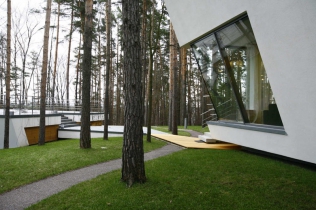 Dom tuż za miastem: Architekci Atrium, Moskwa 