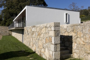 Dom z kamienia : Viana do Castelo, Portugalia 