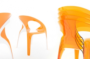 Kolorowe krzesła