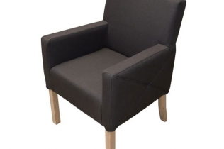 Krzesło w kolorze czarnym 