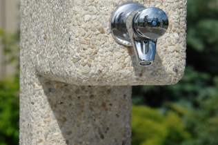 Rozwiązanie do miast i ogrodów : punkty czerpania wody