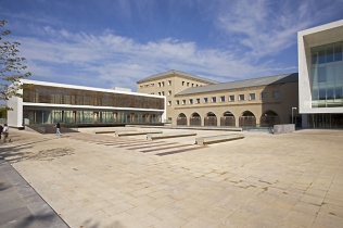 Renowacja budynku Seminarium w Zaragozie : ACXT