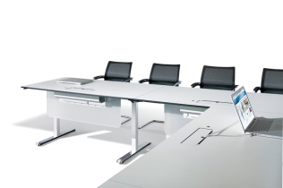 Nowoczesne biuro : stoły konferencyjne 