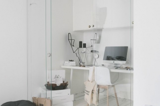 Minimalistyczne wnętrza domowego biura - przykłady