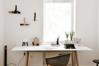 Minimalistyczne wnętrza domowego biura - przykłady