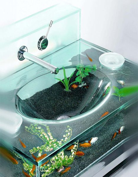 Akwarium w łazience /  Moody Aquarium Sink