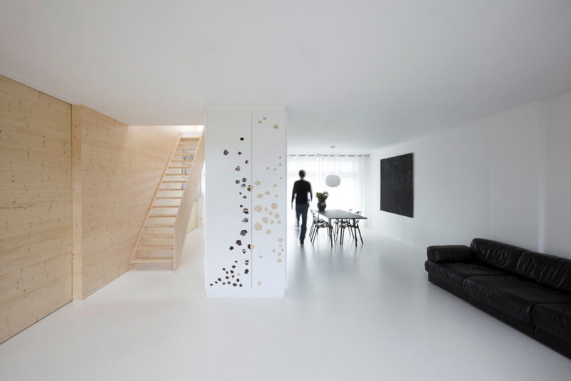 Wnętrze skąpane w bieli : i29 l interior architects