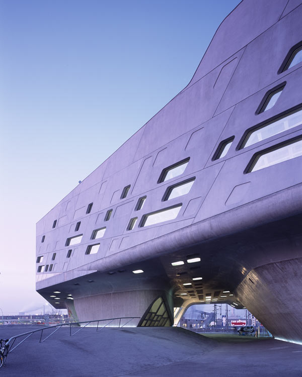 Architektoniczne lekcje od Zahy Hadid